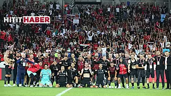 Kırmızı-Siyahlılar Trendyol 1. Lig'e galibiyetle başladı, tribünler coştu!
