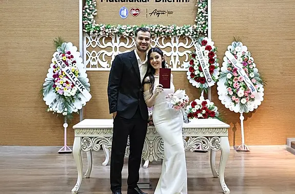 Cemali Sertel Mutluluğa İmza Attı