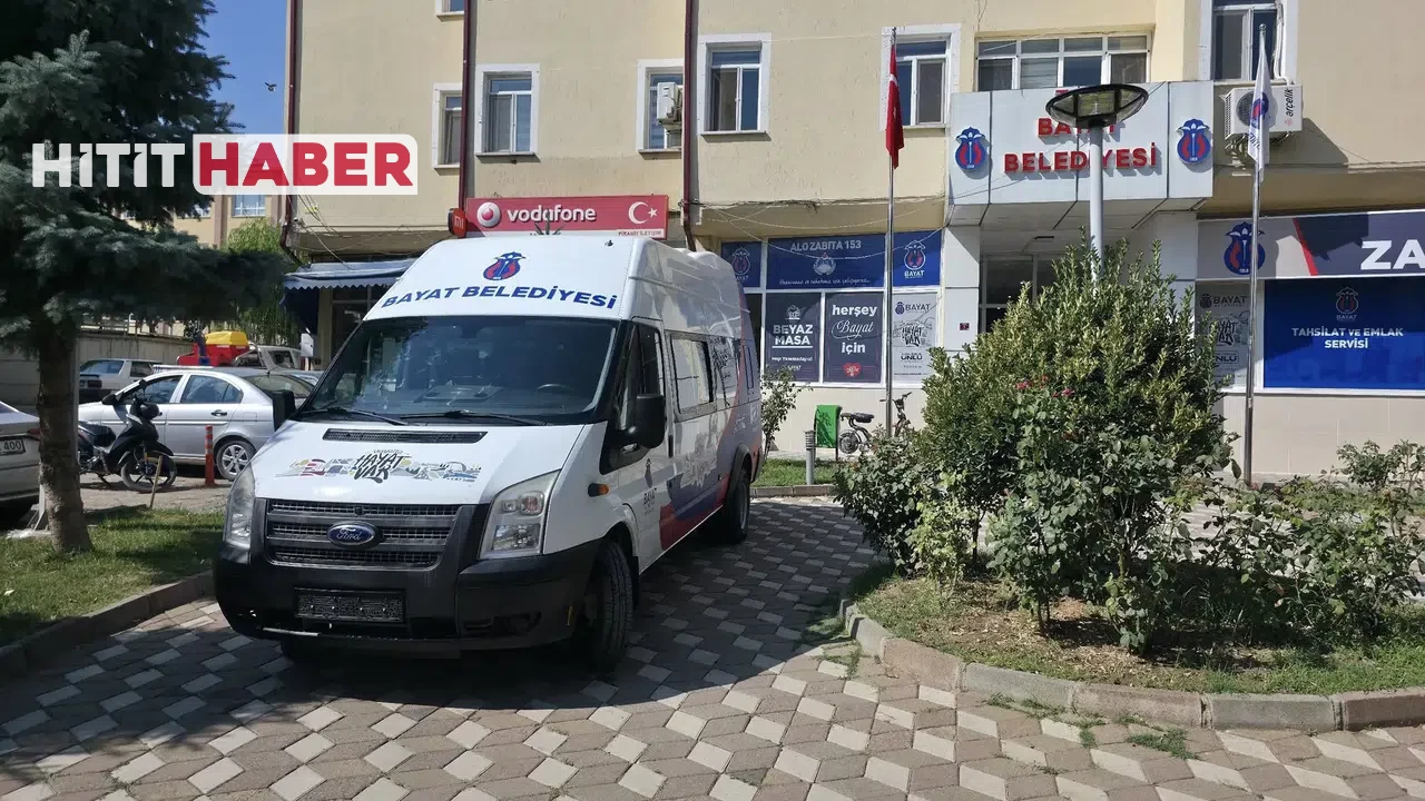 Bayat Belediyesi'nin araç filosuna yeni servis aracı eklendi, hizmet kalitesi artacak!